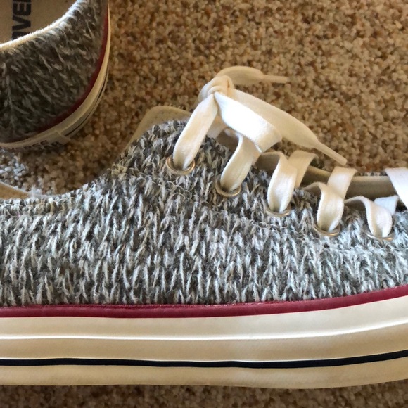 Converse - Picture 4 of 4